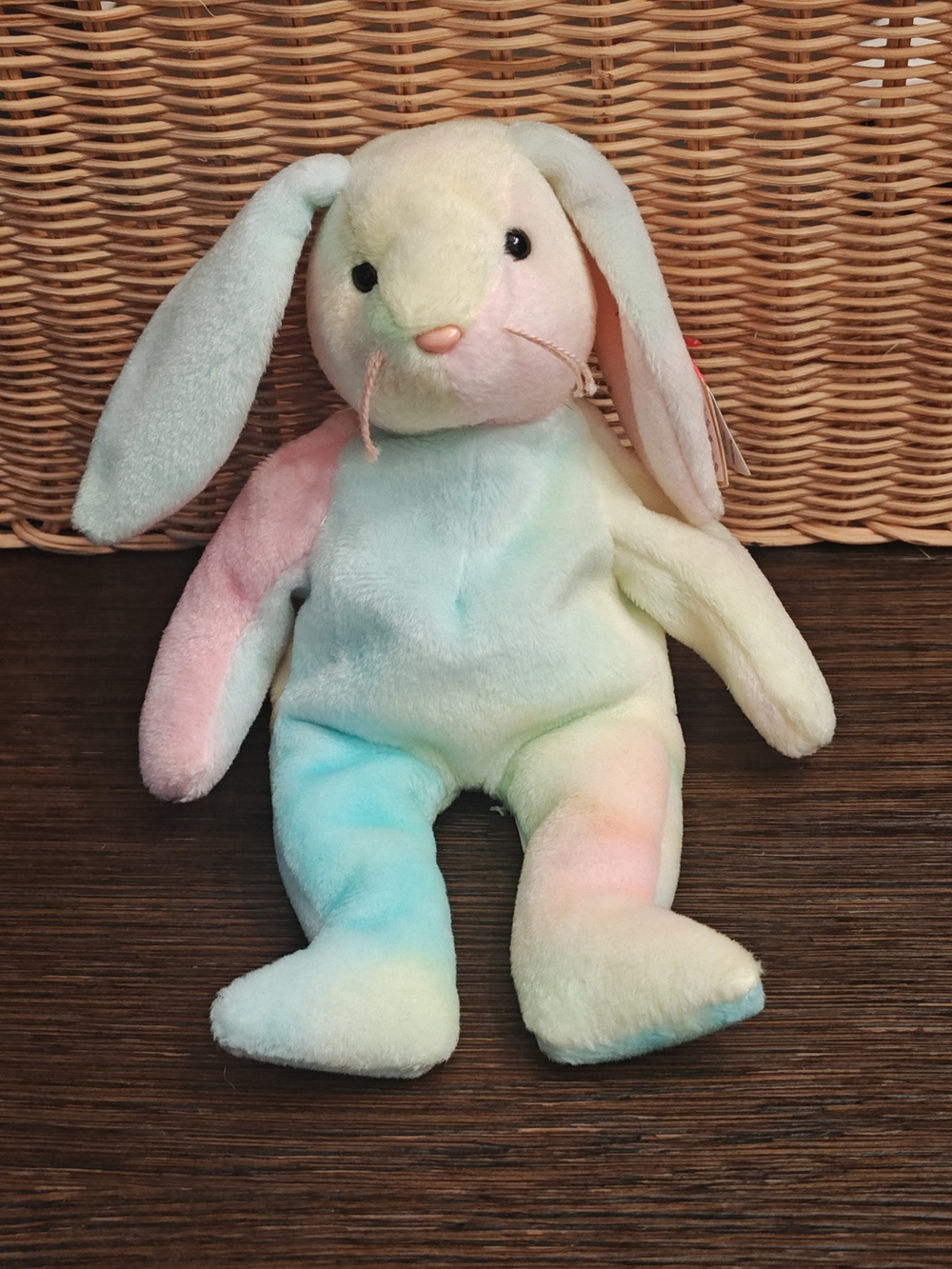 Vintage ty "Hippie" Retired Tie Dye Rainbow Rabbit Mint